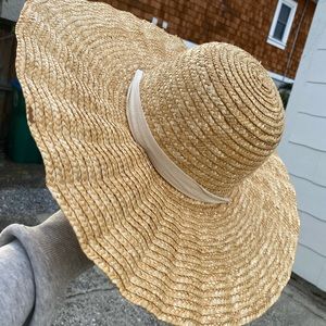Lack of Colour scalloped dolce hat